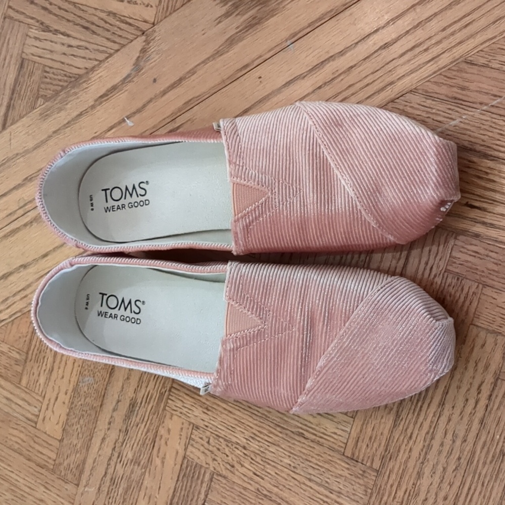 Pink corduroy Toms